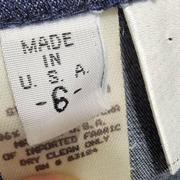 HOLT RENFREW Stretch Denim and Lace Jacket Size XS and Pencil Skirt Size 6 - Picture 12 of 13